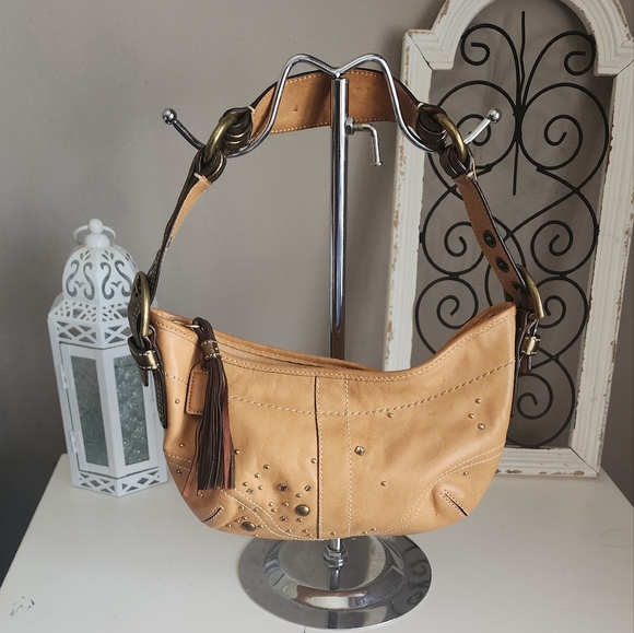 COACH VINTAGE Y2K Stylish Tan Studded VACHETTA LEATHER Shoulder Bag GUC - Picture 8 of 12